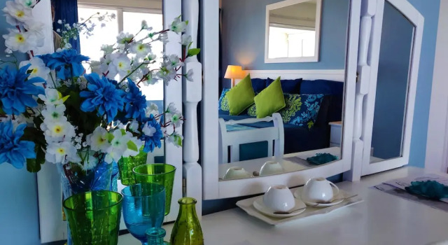 Real Suite Penguinden Accommodation and Apartments