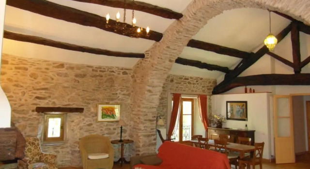 Апартаменты Château de Colombières sur Orb