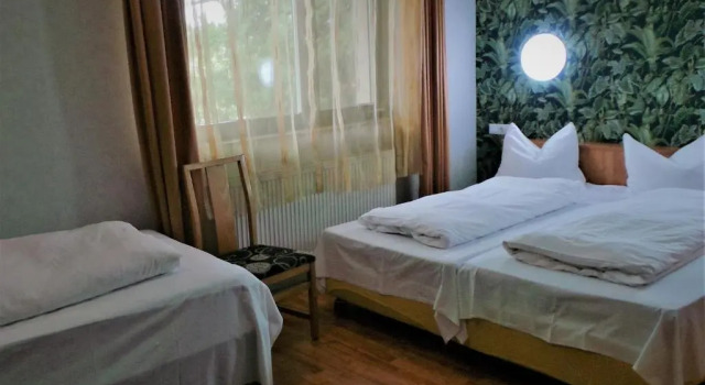Трёхместный номер Standard Hotel Sonne