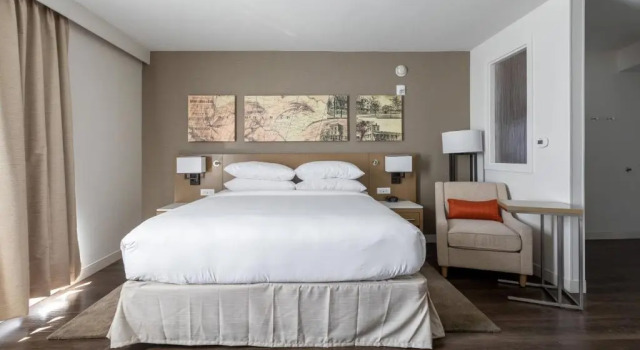 Номер Standard с видом на внутренний двор Delta Hotels by Marriott Raleigh-Durham at Research Triangle Park