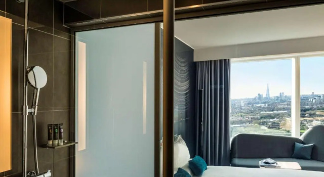 Двухместный номер Executive Novotel London Canary Wharf