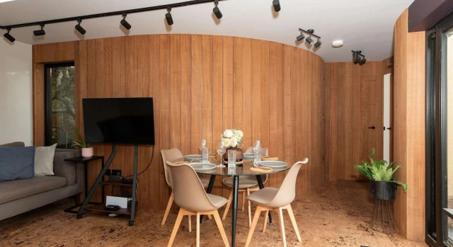 Modern 2-bed Cabin Near West Wittering Beach, Забронировать Отель Отели Исторического графства Суссекса с парковкой, Парковка