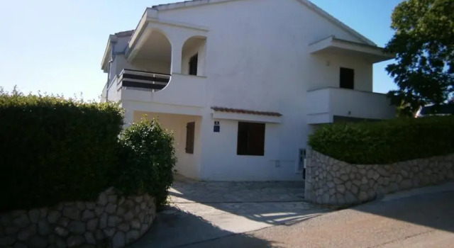 Apartments Daria, Забронировать Апартаменты/квартира Отели Крка с парковкой, рядом с Krk Harbour, Парковка