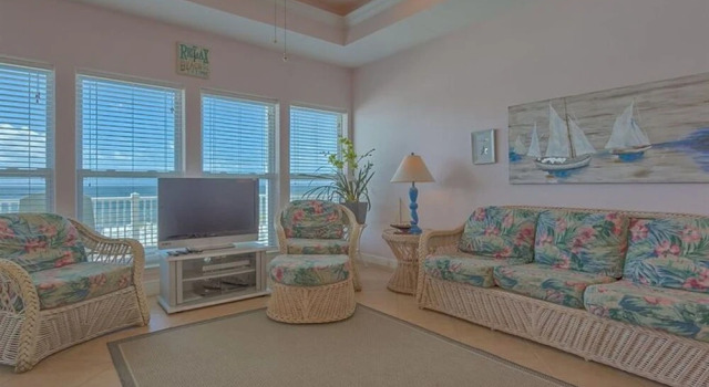 Leeward by Meyer Vacation Rentals