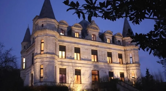Château Camiac, Prenota Castello Camiac-et-Saint-Denis 