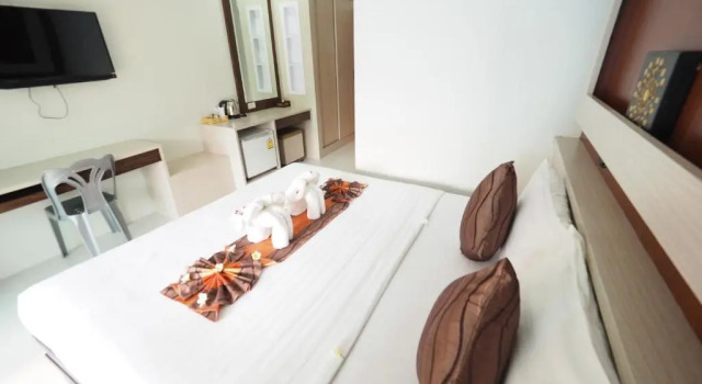 Двухместный номер Standard с видом на бассейн Lanta Fevrier Resort