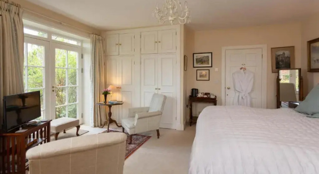 Номер Standard с видом на сад Ingram House Bed & Breakfast