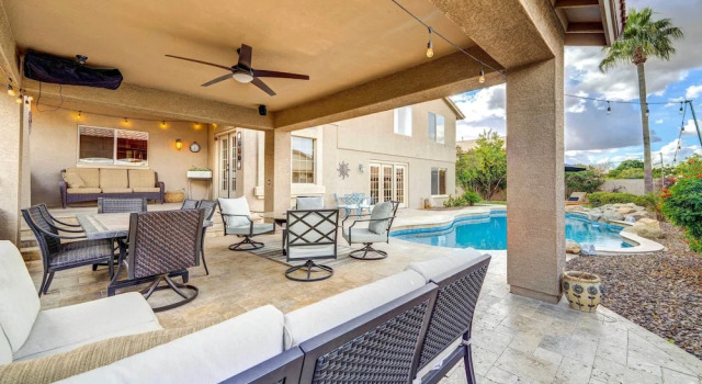Коттедж Pool + Hot Tub: Home Near Peoria Sports Complex