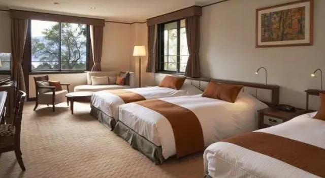 Трёхместный номер Standard Hotel de Yama, Hakone Lake Side