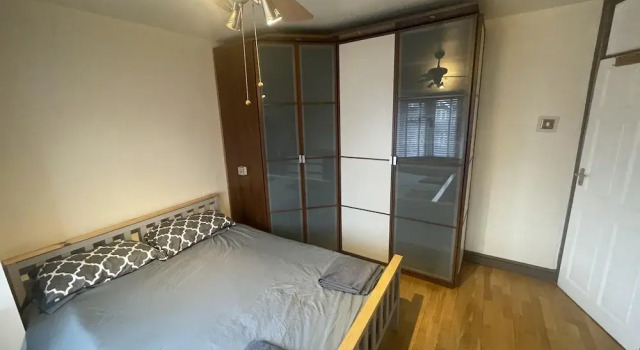 Cosy Heathrow Apartment With 2 Bedrooms, Varaa Huoneisto Asunnot kohteessa Merseyside, Huoneisto