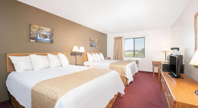 Четырёхместный номер Standard Travelodge by Wyndham Spearfish
