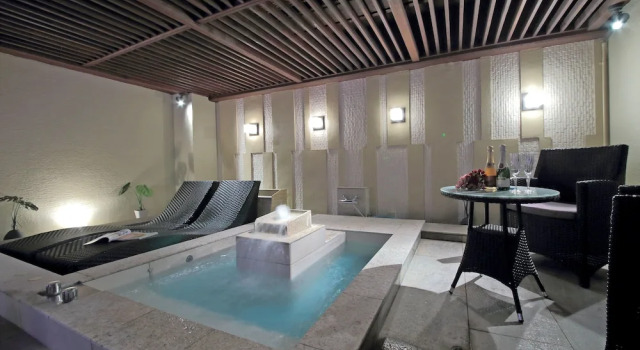 Люкс Luxury Design Hotel W Zip Club