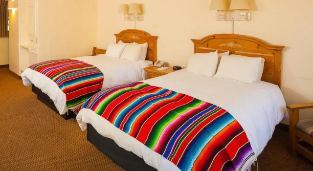 Четырёхместный номер Standard El Pueblo Lodge