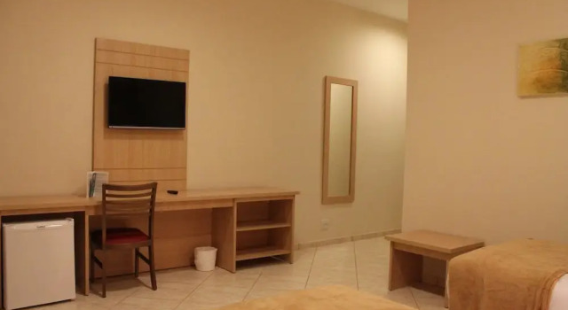Трёхместный номер Luxury с балконом Hotel Fazenda Pirâmides