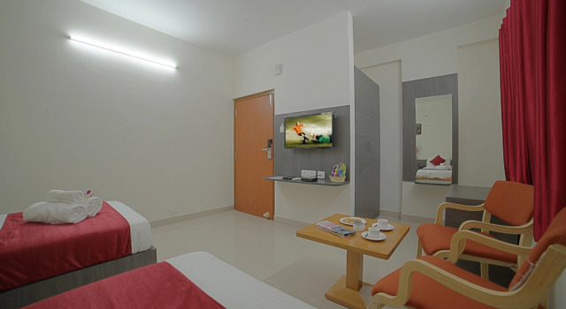 SM Royal Suites Transit Hotel near Kempegowda international Airport Bangalore, Rezervovat Hotel Hotely v Bangalore s parkováním, Parkování