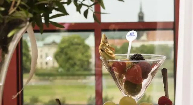 Трёхместный полулюкс Maritim Hotel Dresden