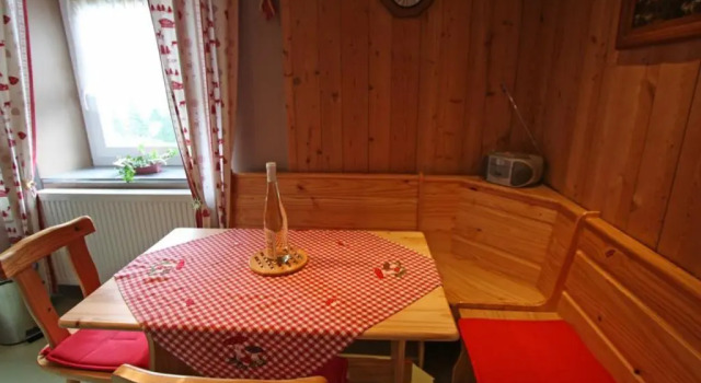 Charmant gîte avec terrasse, WiFi et garage moto à Gérardmer - FR-1-589-133, Забронировать Отель Отели Вогезы 3 звезды, 3*