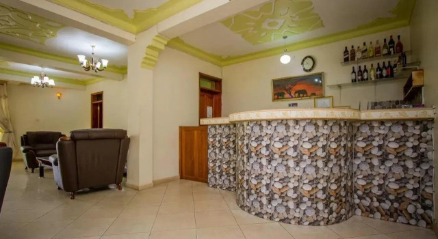 Heras Country Resort, Đặt Khu nghỉ dưỡng Khách sạn 4 sao ở Kabale, 4*