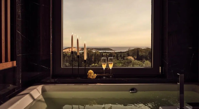 Вилла Alexandra SeaView Luxurious Villa, By ThinkVilla
