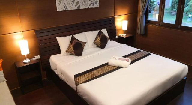 Baan Suan Rim Klong