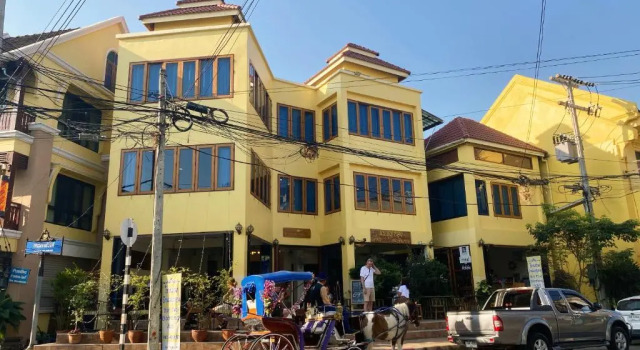 Ban Mae Boonthong, Забронировать Отель Лампанг Lampang Province, рядом с Уличный рынок «Кад Кун Та»