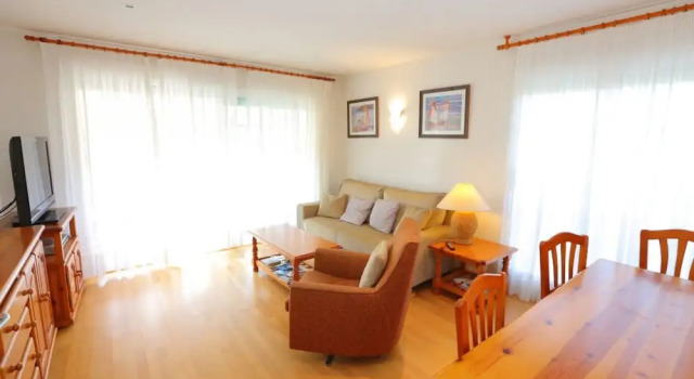 Apartamento Acogedor Para 6 Personas en Cambrils, Забронировать Апартаменты/квартира Отели El Baix Camp с бассейном, Бассейн