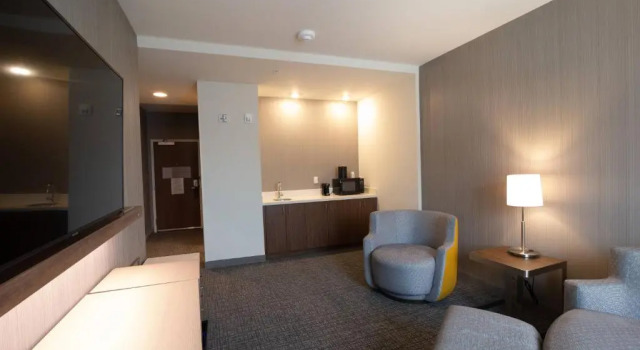 Двухместный люкс Courtyard by Marriott Cartersville