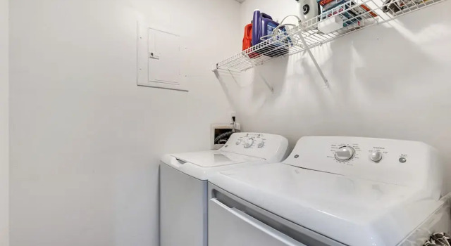 2Bedroom 2Bath Water View Apartment, Rezerwuj Apartament Hallandale Beach 