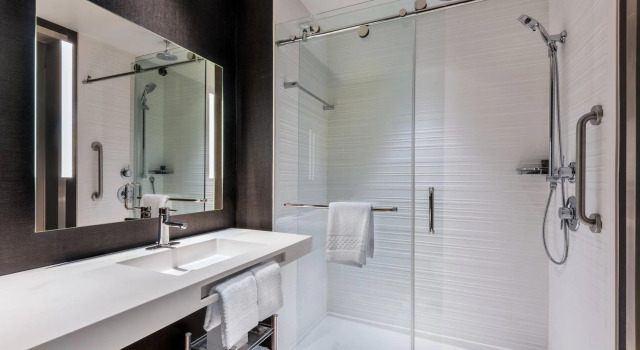 Двухместный номер Standard AC Hotel by Marriott Charlotte City Center