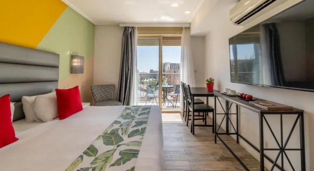 Klassisk  værelse med altan Paamonim Jerusalem Hotel
