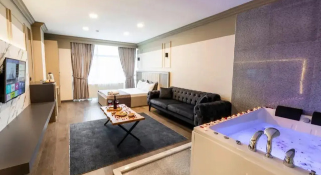 The Royal Luxury Hotel, Varaa Hotelli Hotellit Marmara-alue pysäköinnillä, Pysäköinti
