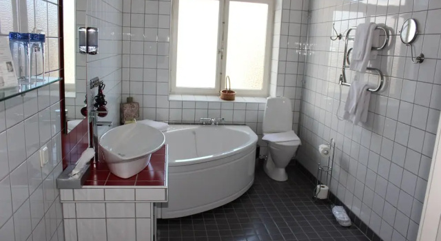 Люкс Hotell Läckö