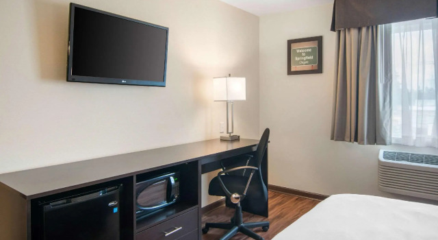 Двухместный номер Standard Econo Lodge Inn & Suites Springfield Main Street