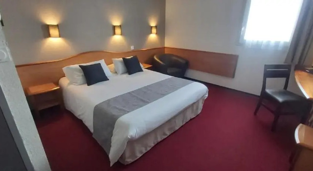 Номер Superior Brit Hotel Confort Villeneuve Sur Lot