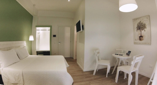 Трёхместный номер Deluxe с балконом B&B Medinblu Via Miraglia