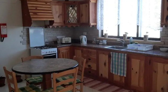 Tal-Marga B&B, Book Bed and Breakfast Hotels in Nadur with Parking, Parking