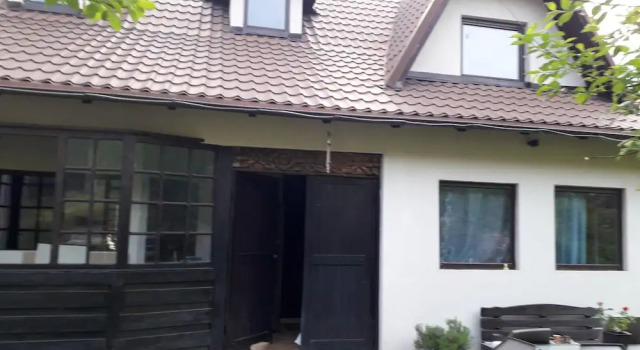 Chalet With 5 Bedrooms in Buteni, With Wonderful Mountain View, Enclosed Garden and Wifi