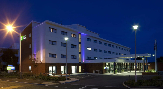 Holiday Inn Express Folkestone Channel Tunnel, an IHG Hotel, Buchen Sie Hotel Folkestone Kent