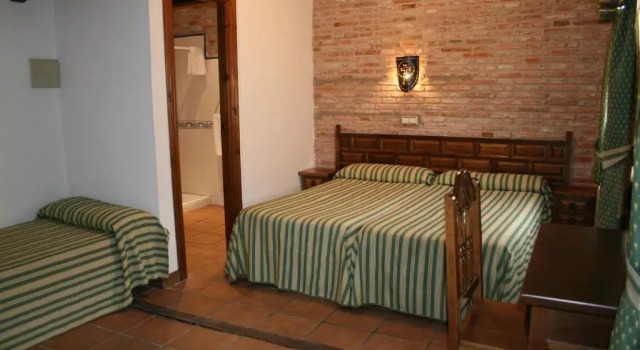 Четырёхместный номер Standard Hotel Rural La Enoteca