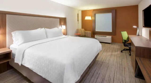 Run of House Holiday Inn Express & Suites Ozona by IHG