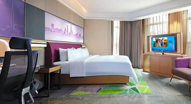 Номер Deluxe Hampton by Hilton Guangzhou Dongxiaonan