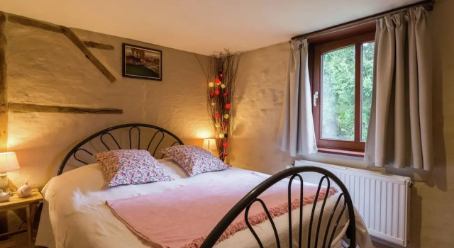 Коттедж Pleasant Holiday Home With Garden in Ciney