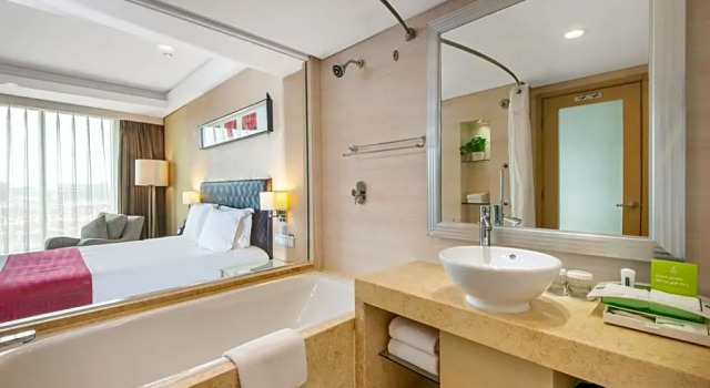 Номер Premium Qingdao  Parkview Holiday Hotel