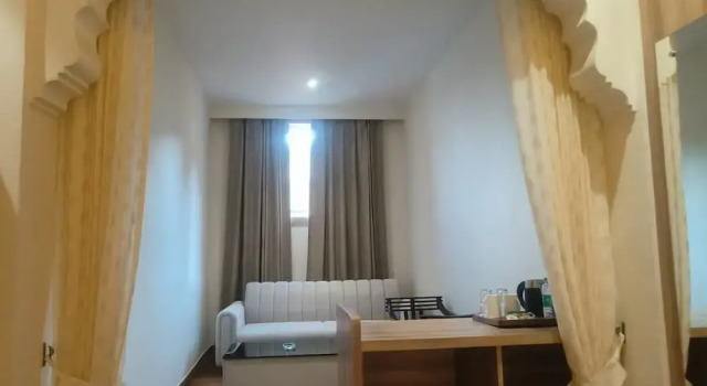 Hotel Ratan Mahal, Забронировать Отель Отели штата Махараштры 3 звезды, 3*