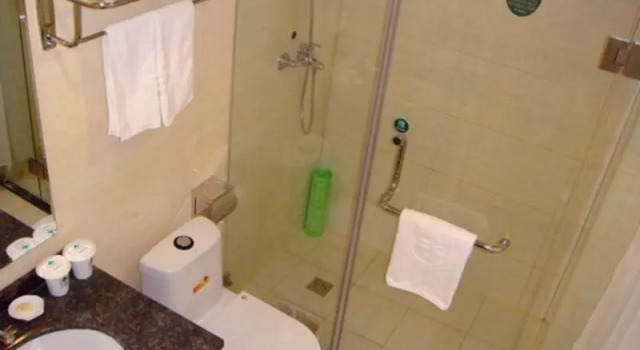 Одноместный номер Standard GreenTree Inn Hebei Cangzhou Bohai New District Huanghua Port Express Hotel