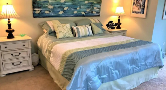 Elegant 3 BR 3 BA Wild Dunes Gated Resort Villa with 2 Golf Courses, Beach and Pool, Забронировать Вилла Коттеджи Южной Каролины, Коттедж