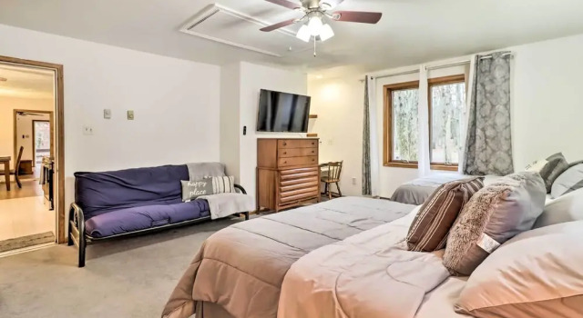 Near Big Boulder Mtn Cabin with Furnished Deck, Buchen Sie Ferienhaus Albrightsville 