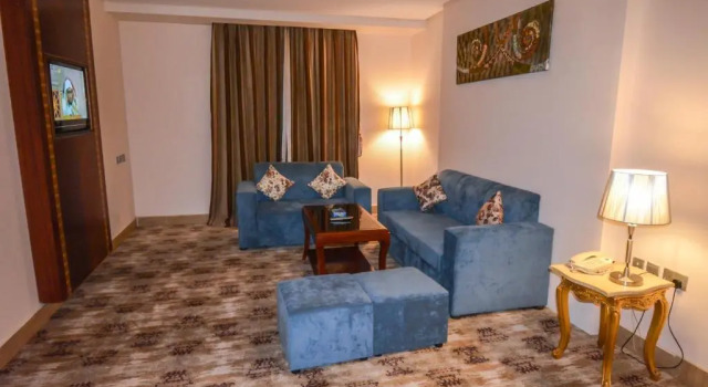 Полулюкс Reef Global Hotel