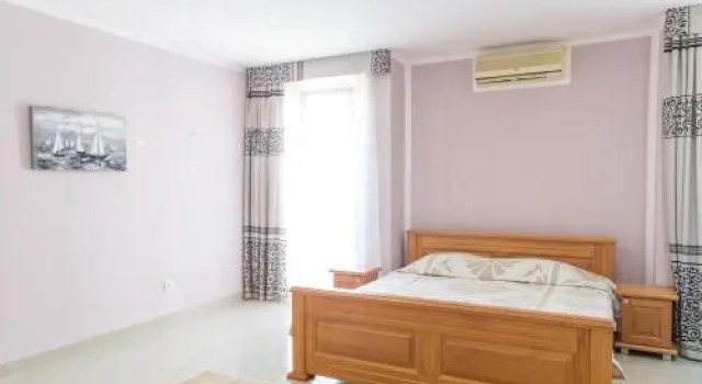 Arvala Gold Apartments, Rezervasyon Daire Rafailovici 