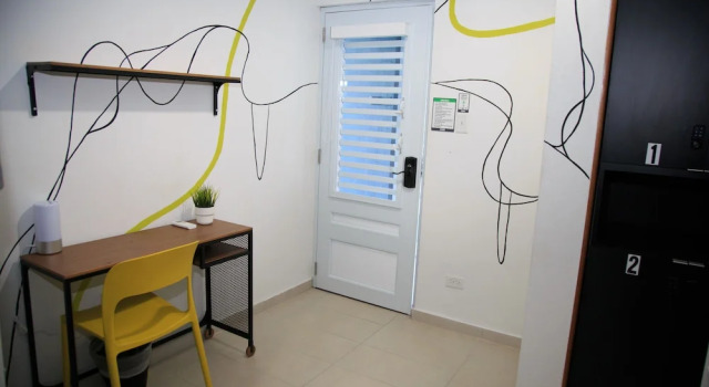 Кровать в общем номере Nomada Beach Hostel- Isla Verde